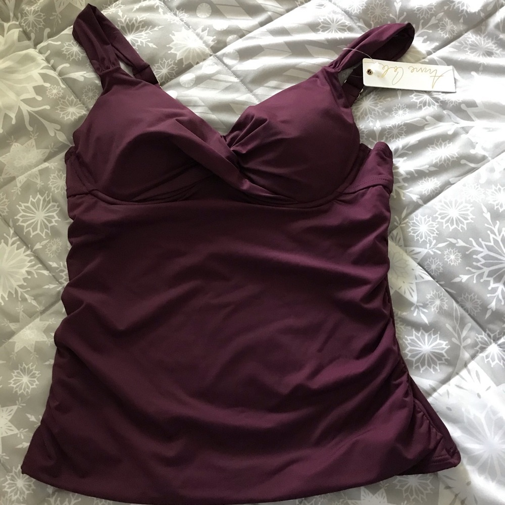 Anne Cole Women’s tankini swim top.